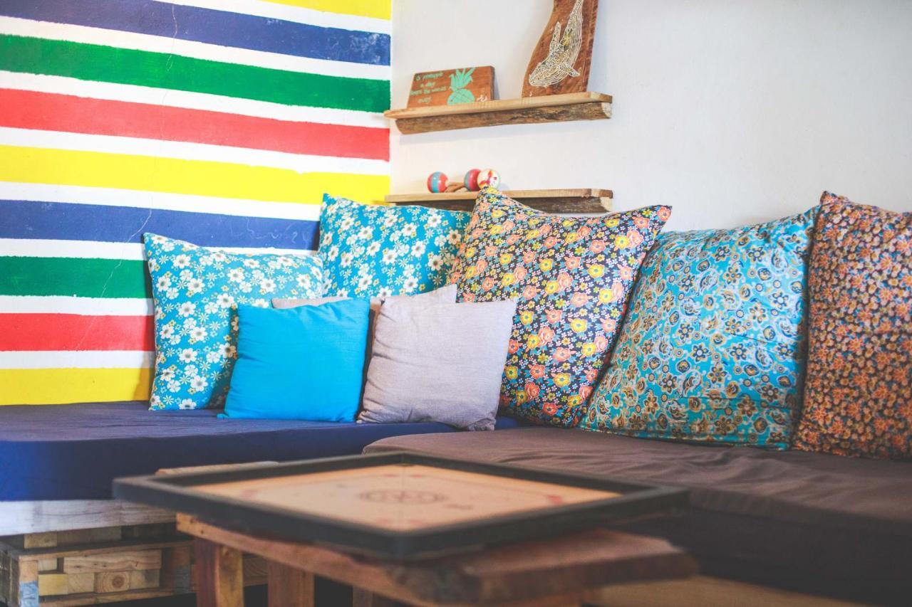 The West Coast House Hostel Ahangama Bagian luar foto